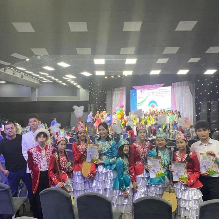 "Ақжелең" домбыра  ансамблі